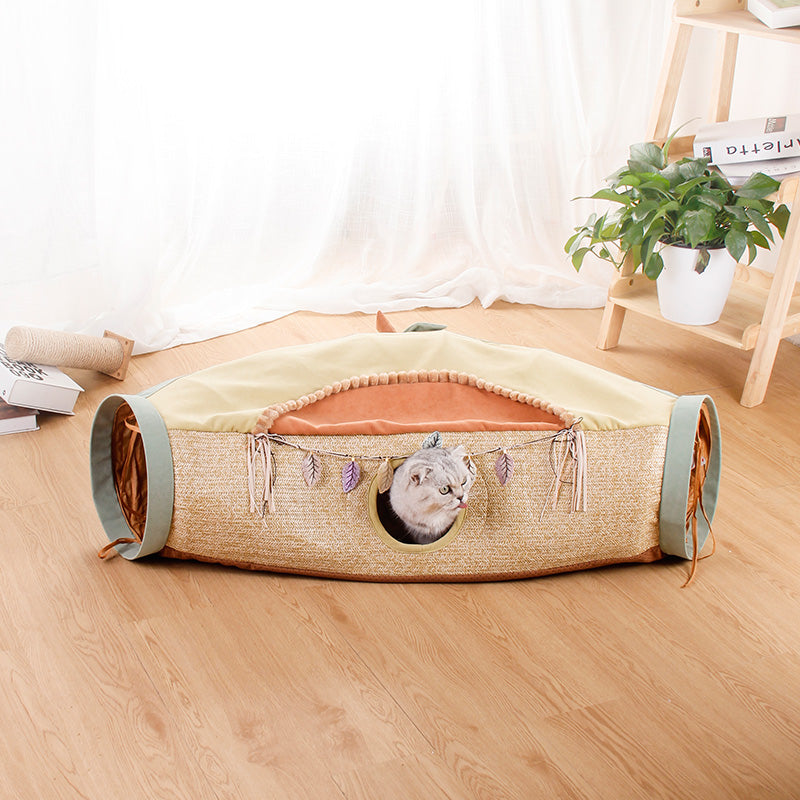 Red Litter Roll Totoro Drilling Hole Interactive Pet Toy